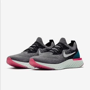 Nike Epic React Flyknit 1 Size 7 Womens shoes